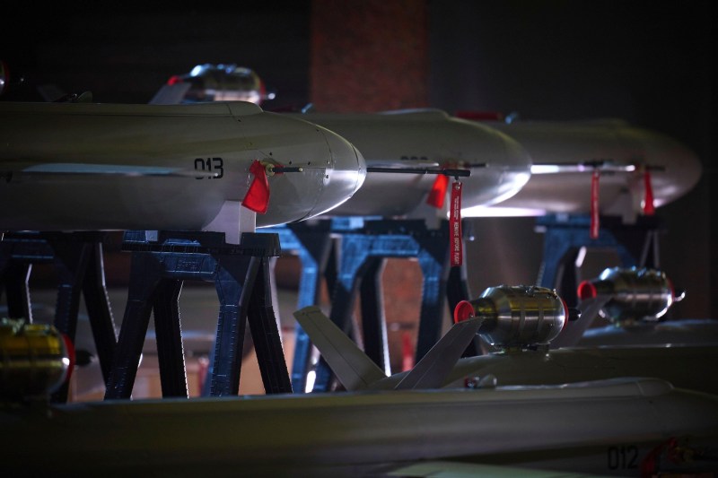 „Singura fabrică din Rusia” care produce heliu pentru rachete a fost atacată cu drone ucrainene, susține spionajul militar ucrainean