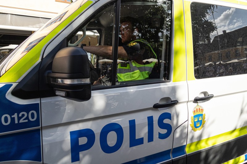 Atac armat lângă o moschee din Suedia. Cel puțin două persoane au fost rănite