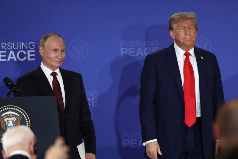 O escrocherie globală. De ce „summitul de pace” din Alaska e de fapt cel mai mare dezastru pentru SUA după Pearl Harbour