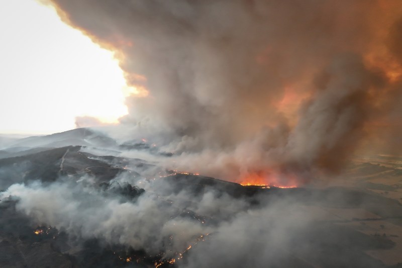 VIDEO Incendii devastatoare în Turcia. Sute de oameni, evacuați de urgență dintr-o provincie apreciată de turiști