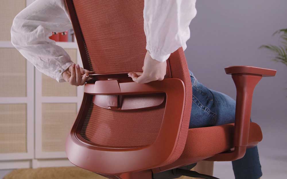 Scaun de birou Sven Red (sursă: https://www.mobila24.ro/scaun-birou-sven-red/7456/p)