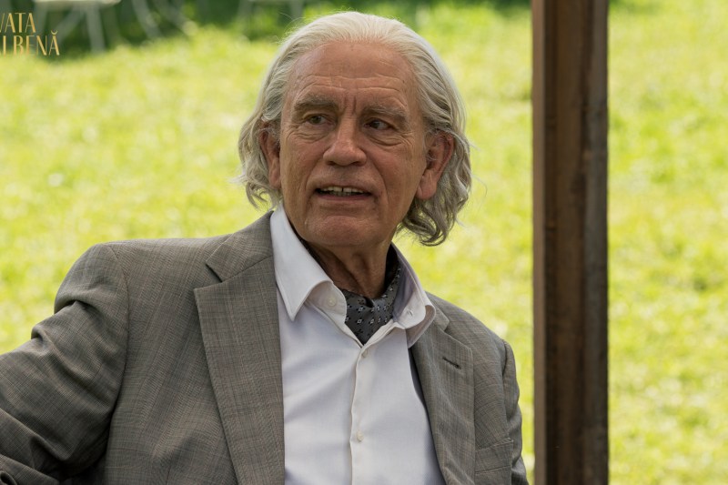 Weekend trending în București, 15-16 noiembrie: muzică clasică, „Trădare” la Act, Celibidache pe marile ecrane, Toulouse Lautrec la Quantic și concert-jurnal la Trei Bețivi  