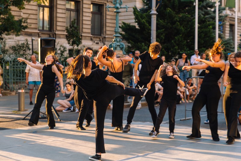 Weekend trending în București, 23-24 august: de la Enescu și gypsy jazz, la concerte indie, dans pe Calea Victoriei și o petrecere cu trupe populare din România