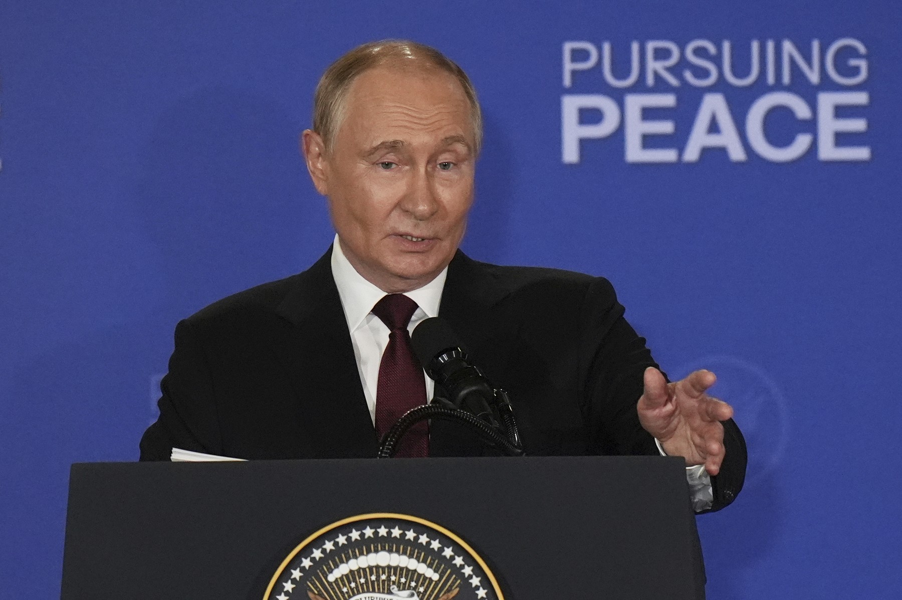 Când l-am auzit pe Putin după Alaska parcă am auzit Congresul PCR la ...