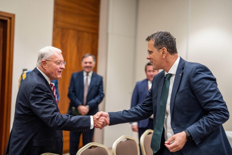 Ionuț Moșteanu s-a întâlnit cu emisarul lui Trump pentru Ucraina. Ce au discutat cei doi oficiali la Varșovia