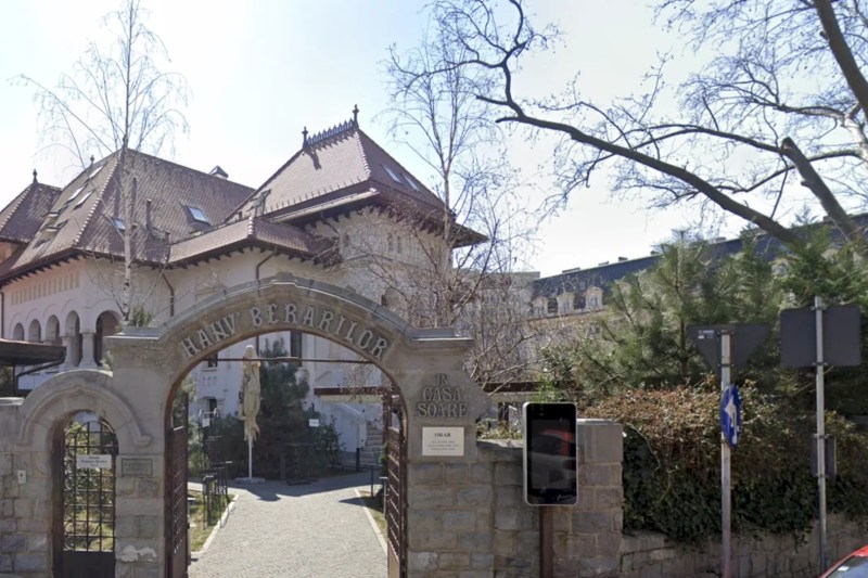 Casa Oprea Soare, superba clădire neoromânească din centrul Bucureștiului care a devenit restaurant tradițional