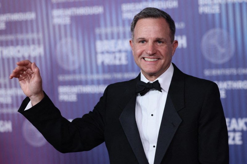 Un cercetător de origine română a câștigat „Nobelul american” pentru medicină. Tratament revoluționar pentru o boală mortală