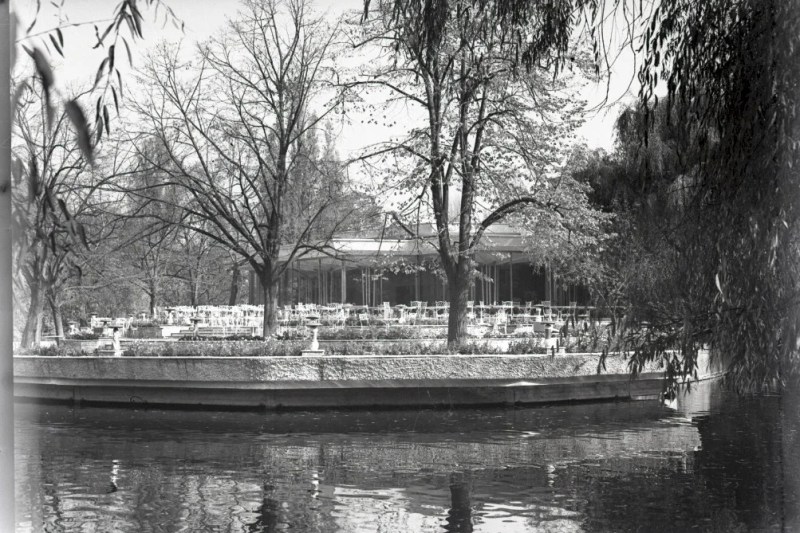 Restaurantul Monte Carlo, emblema Grădinii Cișmigiu. Doborât de marele cutremur, refăcut de comuniști, reinventat acum