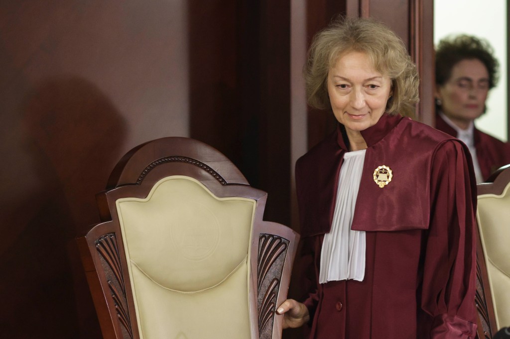 Simina Tănăsescu