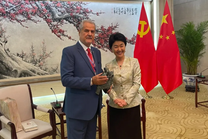 Adrian Năstase a anunțat că participă la parada militară de la Beijing, unde vor fi prezenți Xi Jinping, Vladimir Putin și Kim Jong Un