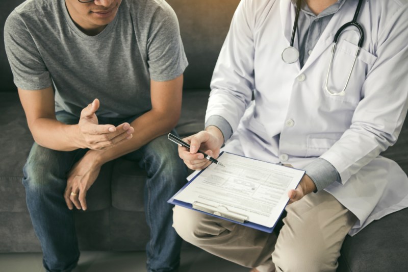 STUDIU: Doi factori neașteptați cresc riscul de cancer de prostată la bărbați