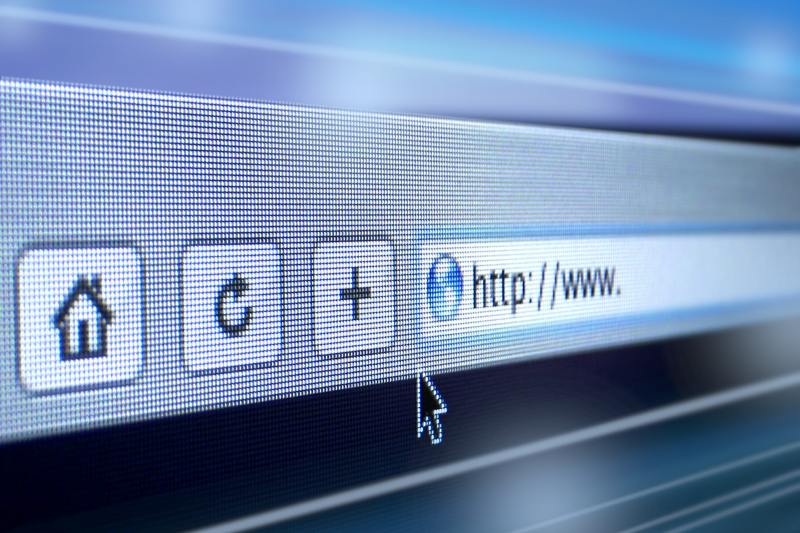 Este „mort” internetul așa cum îl știm? O teorie controversată câștigă teren. Și nu doar printre adepții teoriilor conspirației