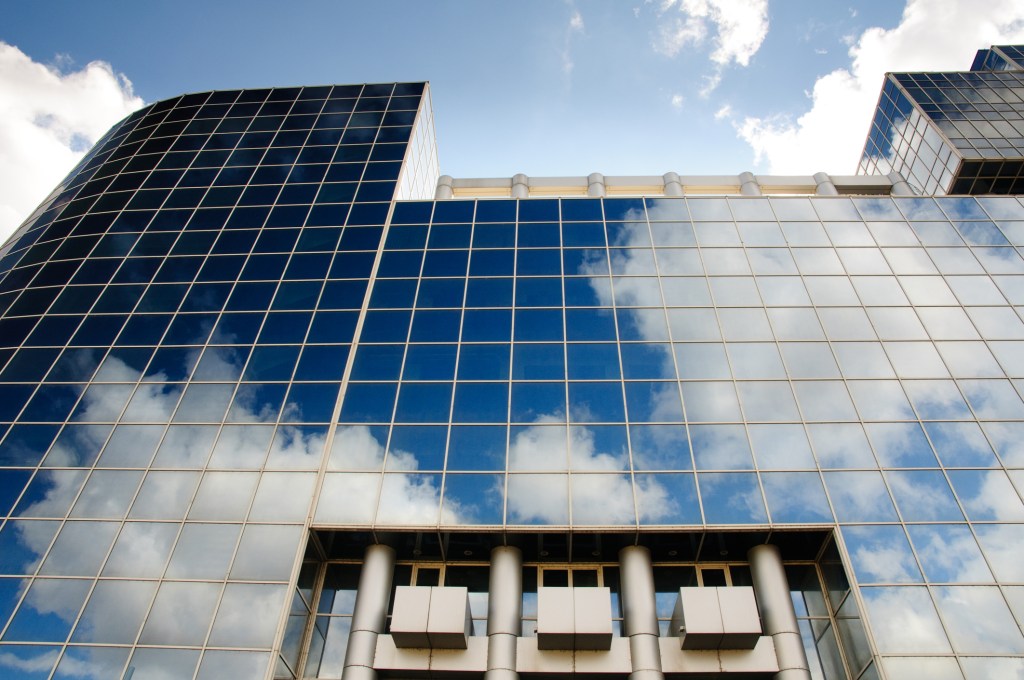 Cer noros în București. Foto: Alexandru Marinescu | Dreamstime.com