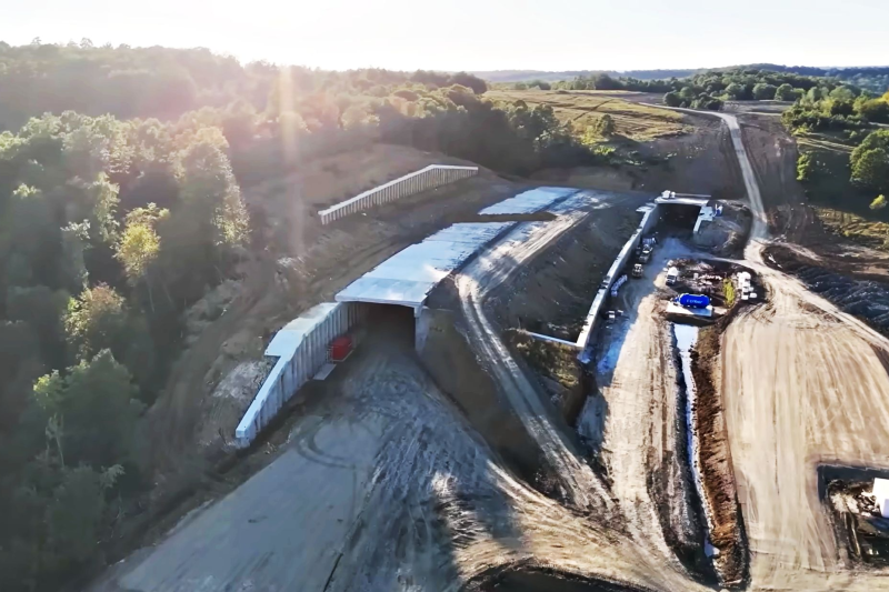 VIDEO Autostrada cu cel mai lung tunel în lucru din România. De ce a fost păstrat proiectul în PNRR, deși nu are nicio șansă să fie gata la timp 