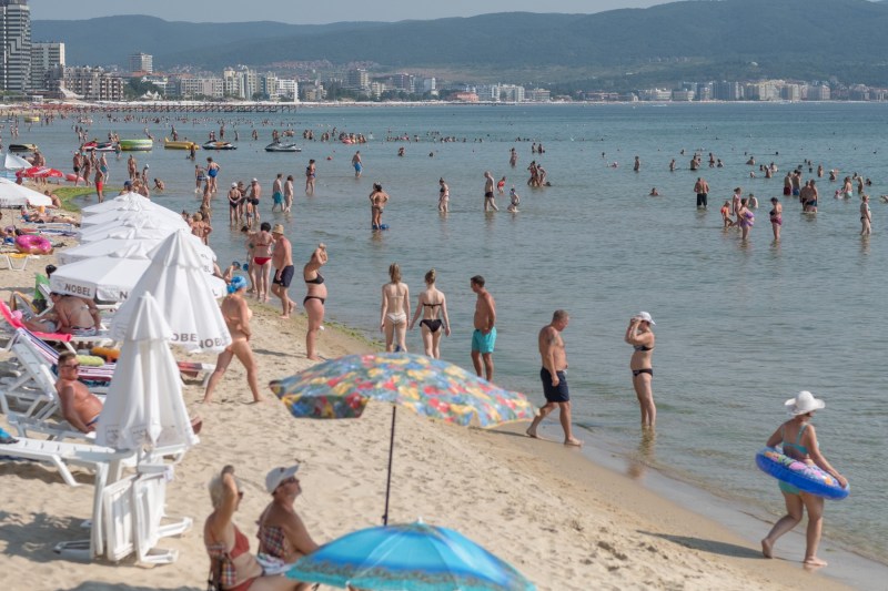 Turiștii români au umplut stațiunile din Bulgaria în luna august