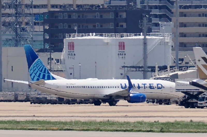 Un avion Boeing 737 a aterizat de urgență în Japonia după ce la bord a fost semnalat un incendiu