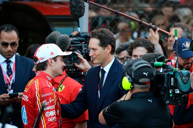 Președintele Ferrari se va înfrunta cu mama sa într-un nou proces pentru moștenirea legendarului Gianni Agnelli