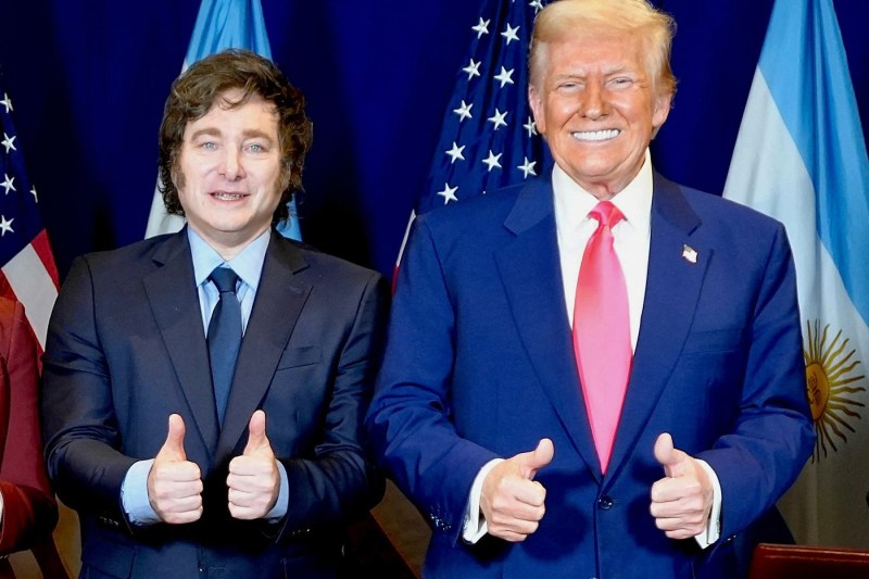 „Pentru a genera un flux mai mare de dolari”. Măsura anunțată de Argentina cu o zi înainte de întâlnirea lui Javier Milei cu Donald Trump