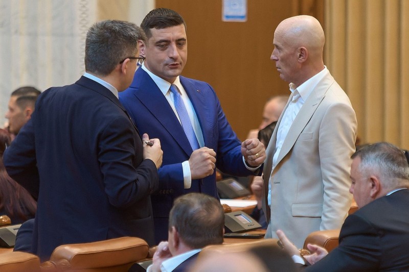 Cum funcționează noul departament de propagandă al AUR, care face videouri suveraniste din clădirea Parlamentului României: „Sunt 4-5 băieți care asta fac”