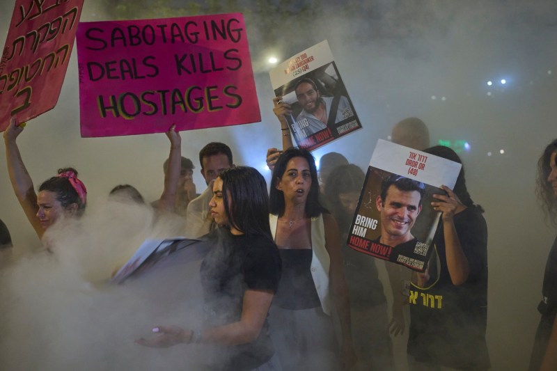 „Este posibil ca în aceste momente premierul să-l fi asasinat”. Mama unui ostatic israelian, acuzații grave la adresa lui Netanyahu, după atacurile din Doha