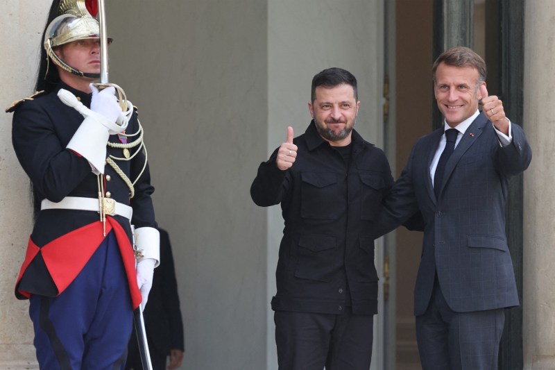 VIDEO Nu vedem vreun semn că Rusia vrea să pună capăt războiului, spune Zelenski la Paris. Ce asigurări i-a dat Macron