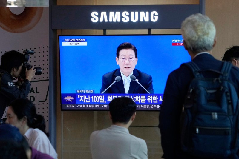 Scuze oficiale după ce o baterie expirată a provocat căderea serviciilor guvernamentale în una dintre cele mai digitalizate țări din lume