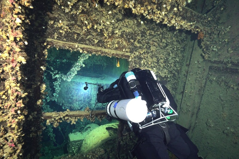 Scafandrii au recuperat primele obiecte de la bordul navei-soră a Titanicului, care s-a scufundat în largul Greciei