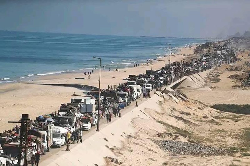 Hamas este de acord să elibereze ostaticii israelieni, dar vrea modificarea planului de pace al SUA pentru Gaza / Trump cere Israelului să oprească bombardamentele