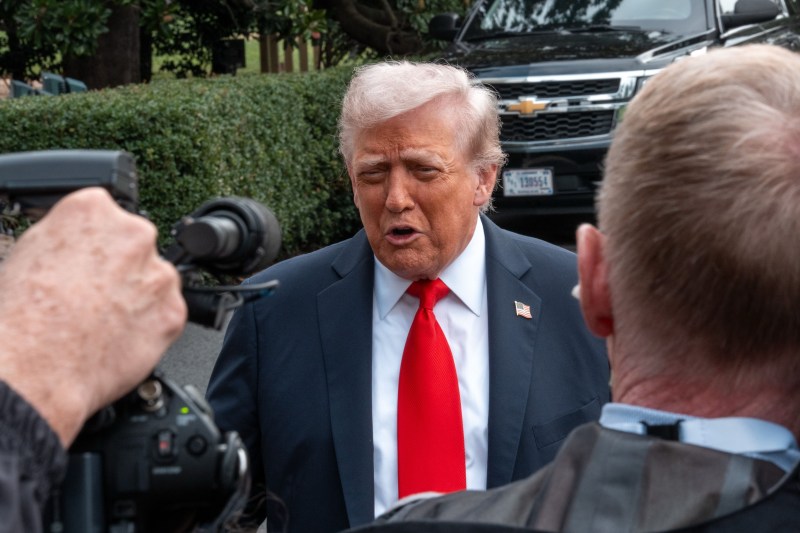 VIDEO Donald Trump, furios pe întrebările unui jurnalist australian: „De unde ești? Faci foare mult rău țării tale în acest moment”