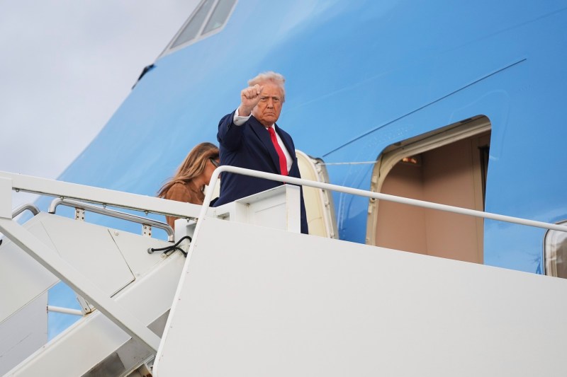 La bordul Air Force One, Trump le face jurnaliștilor o dezvăluire despre războiul din Ucraina: „Dacă va trebui să o fac, decizia va fi dură”