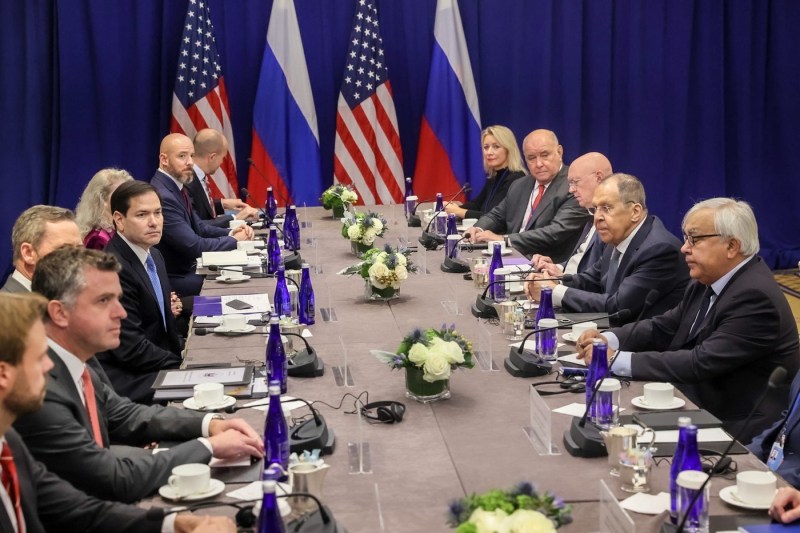 Șeful diplomației americane i-a cerut omologului rus „oprirea omorurilor” în Ucraina. Lavrov i-a spus lui Rubio că Europa și Kievul sunt cele care „prelungesc” războiul