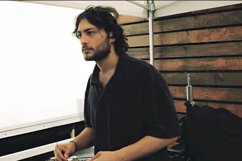 Toto Dumitrescu, fiul lui Ilie Dumitrescu, prins la 48 de ore după ce a fost implicat într-un accident și a fugit de la fața locului. Tânărul a fost reținut