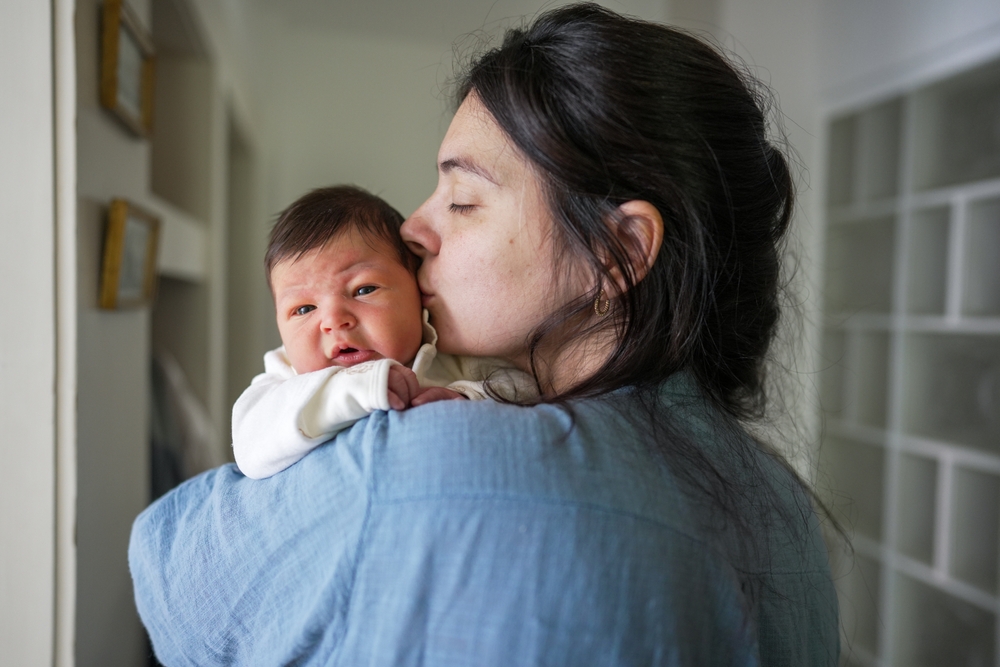 Oricât ne informăm din cărți sau online, viața de acasă rareori seamănă cu conturile frumos curatoriate de pe Instagram. FOTO: Shutterstock