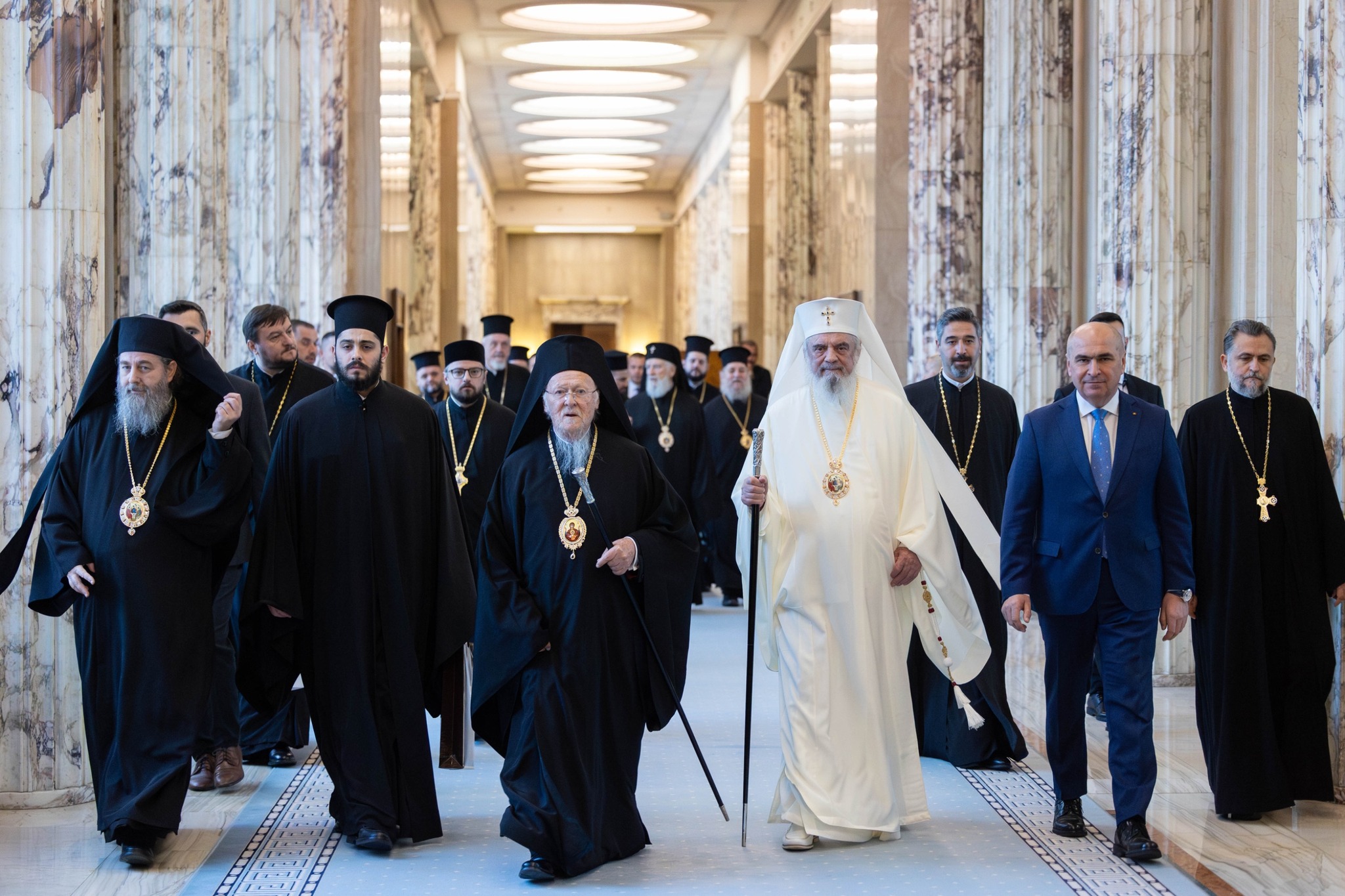 Bolojan i-a primit pe Bartolomeu I și pe Daniel la Victoria