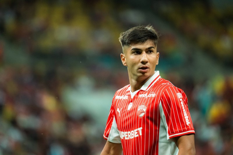 SuperLiga: Absențe importante pentru Dinamo la derby-ul cu FCSB: „Aș fi vrut să-i avem pe teren”. Detalii despre starea lui Karamoko