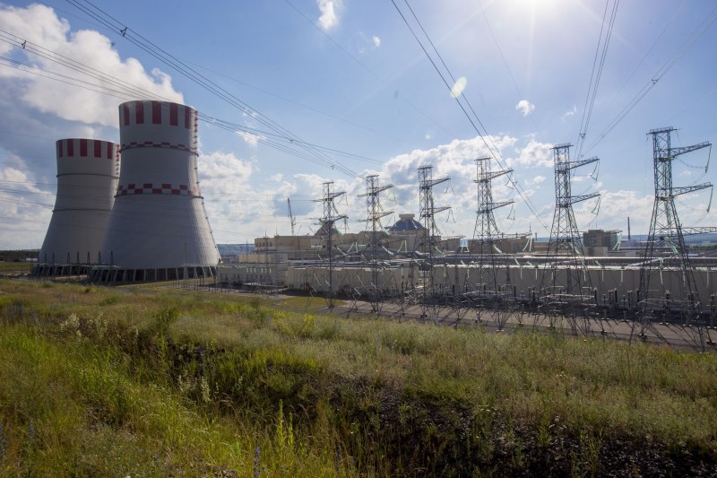 Rusia susține că Ucraina a încercat să-i atace o centrală nucleară: „A lăsat o pată neagră pe turnul de răcire”