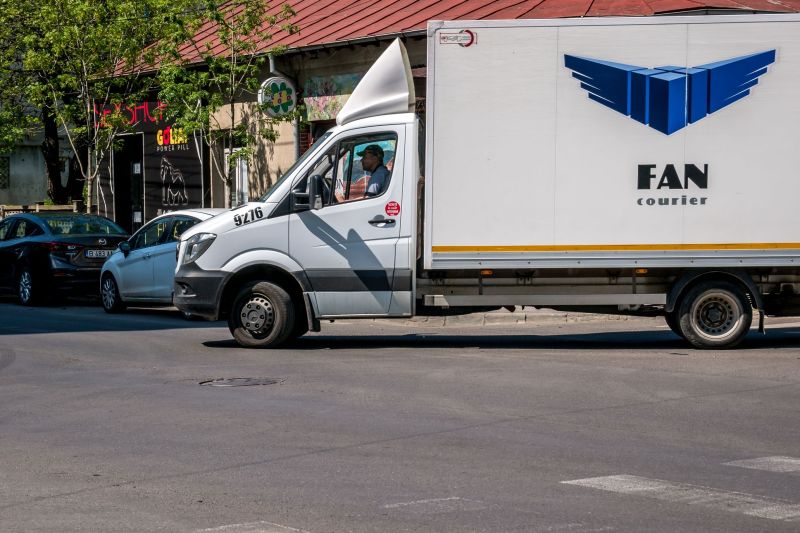 Cea mai mare firmă de curierat din România se așteaptă la un „Black Friday intens” în 2025. Ce previziuni are compania