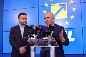 Ciprian Ciucu și Ilie Bolojan. Foto: Inquam Photos / Sabin Cirstoveanu