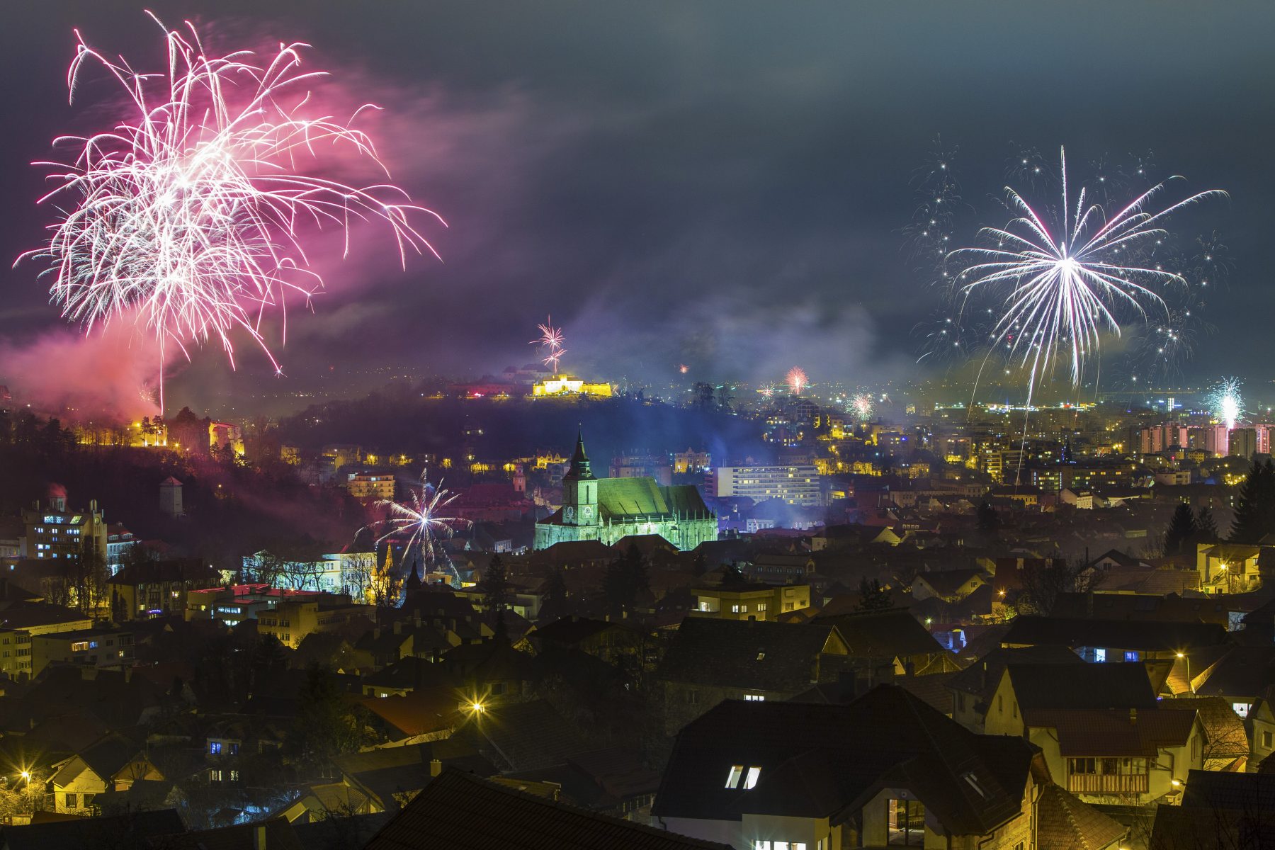 Brașovul renunță la artificiile de Revelion pentru animale