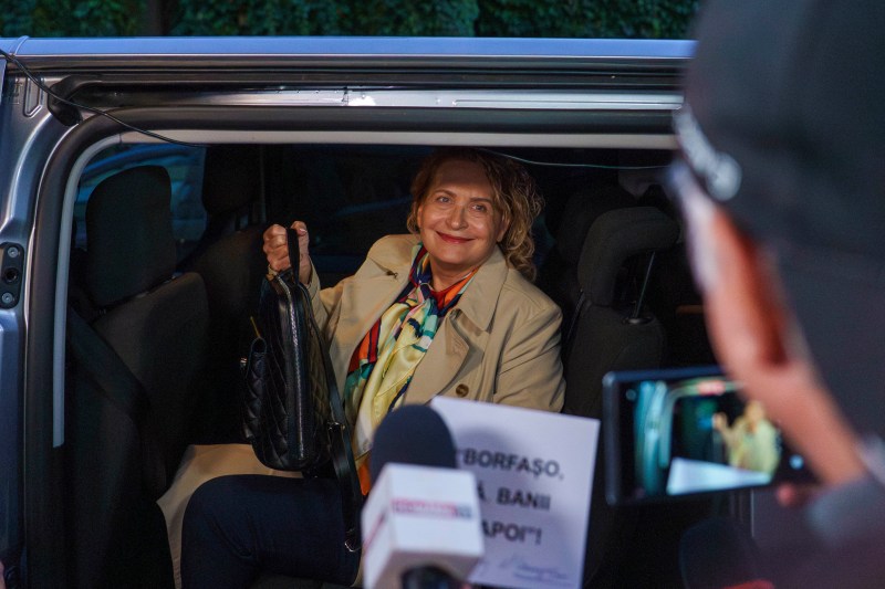 Nicușor Dan a trecut-o în rezervă pe șefa Spitalului Militar, acuzată de corupție. „Avem nevoie de o cultură a integrității”