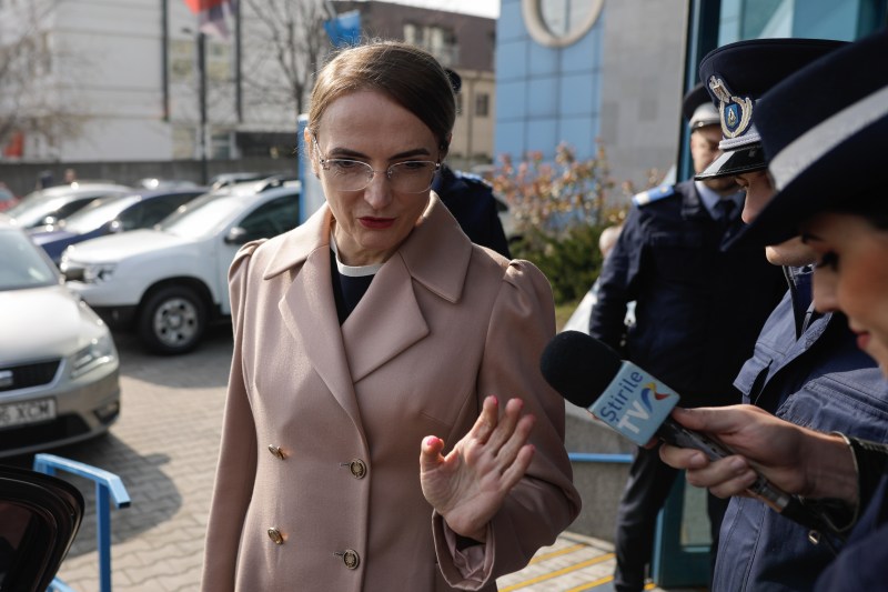 Reacție rapidă: Când Lia Savonea și judecătorii de la ÎCCJ au comparat justiția din România cu cea din Rusia a fost o scăpare sau au vrut intenționat să sfideze? Răspunsul e important