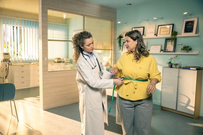 Doctorul care te ajută să slăbești și să te menții, aproape de casa ta! Iată cum îl găsești rapid