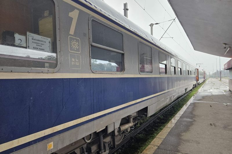 CFR Călători anunță că și mai multe trenuri vor fi anulate, din cauza datoriilor față de compania de infrastructură. Cele mai afectate rute