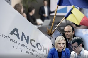 Flavia Petruș, Leontin Nicolae de Maio (sus) și Radu Țuțu, parte din departamentul de „consilieri de specialitate" din cadrul ANCOM. Colaj: Ion Mateș / Hotnews. Inquam Photos / George Călin