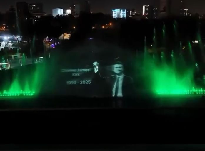 „Cine este Charlie Kirk?”. Cum a devenit un instrument politic, la mii de kilometri distanță de SUA, activistul american asasinat la un eveniment