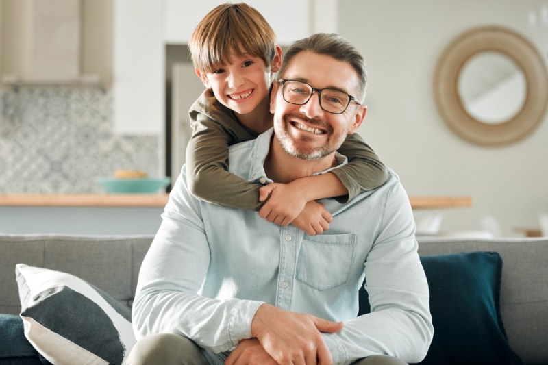 Cu ce înlocuim „Pentru că așa spun eu!” în educația copiilor de azi? Noile reguli ale celor 7 ani de acasă