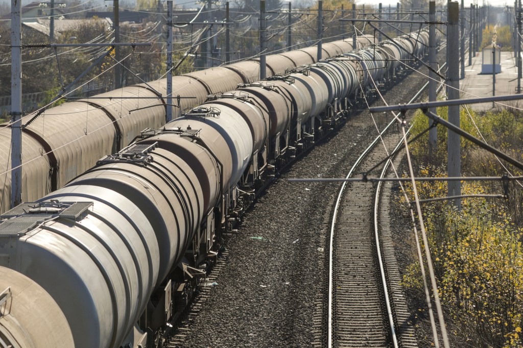 Transport feroviar de țiței. Foto: Cateyeperspective | Dreamstime.com