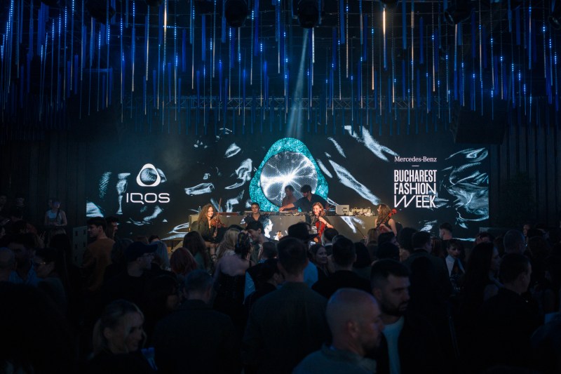 Fashion Talk by IQOS, prezentat de Zarug la Mercedes-Benz Bucharest Fashion Week.