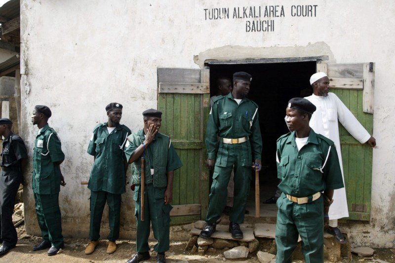 Condamnați la căsătorie. Decizie luată de un tribunal din Nigeria împotriva a două celebrități de pe TikTok