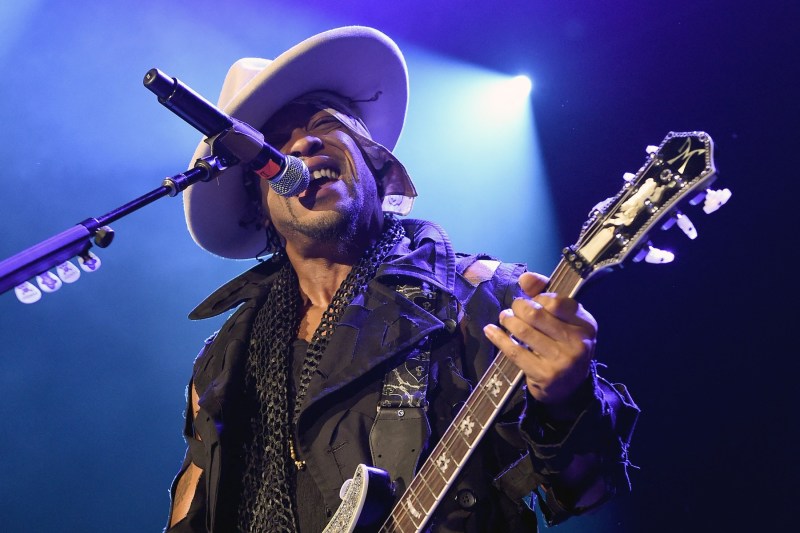 D’Angelo a murit, la 51 de ani. Legenda muzicii soul se lupta cu o gravă afecțiune